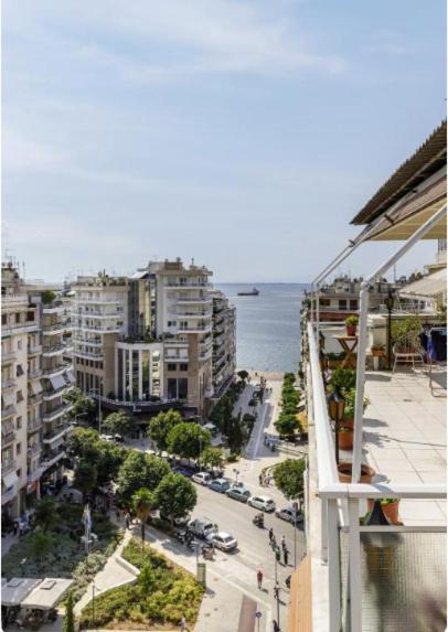 סלוניקי Central Luxury Apartment מראה חיצוני תמונה
